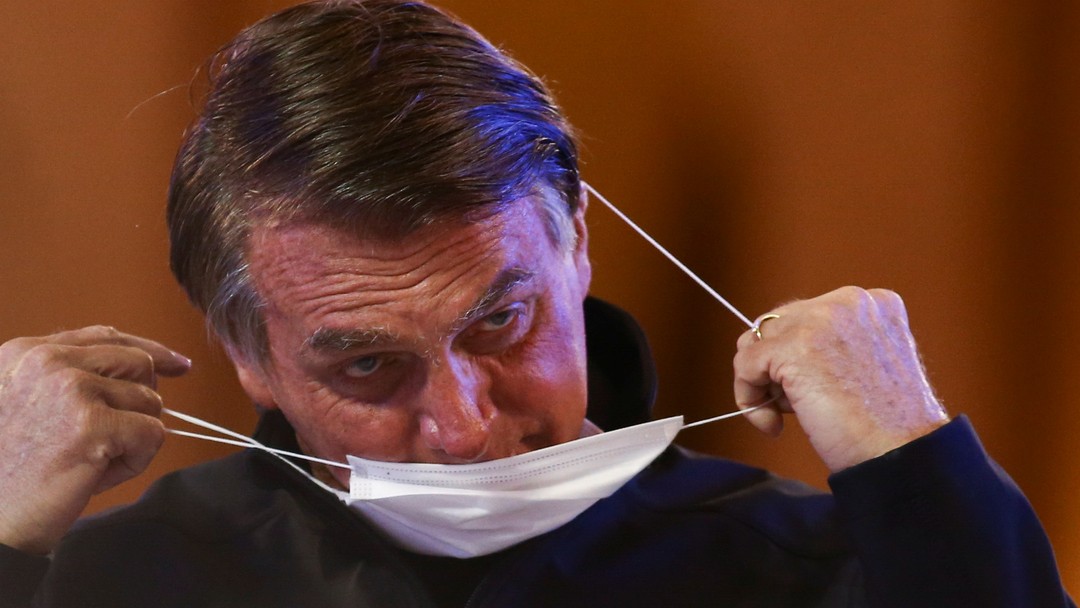 Bolsonaro diz que não tomará vacina; ciência recomenda imunização de quem já teve Covid