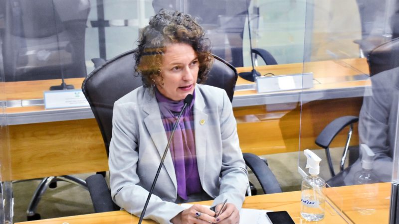 Sancionada lei da Deputada Isolda que beneficia artistas circenses no RN