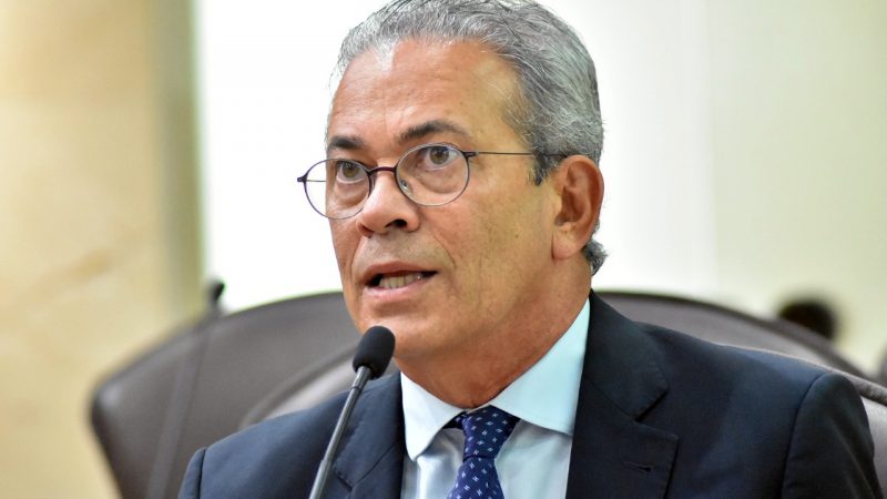 No Dia de Combate ao Abuso Infantil, Hermano Morais alerta para o tema