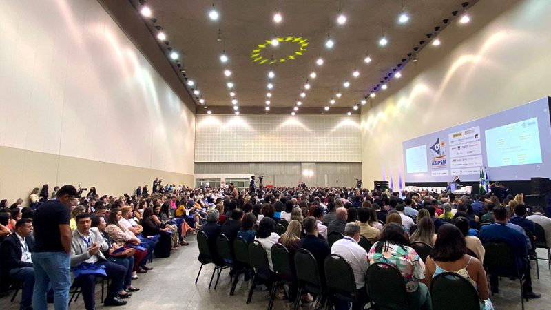 Comissão de servidores da ALRN participa de congresso sobre plano de previdência no Ceará