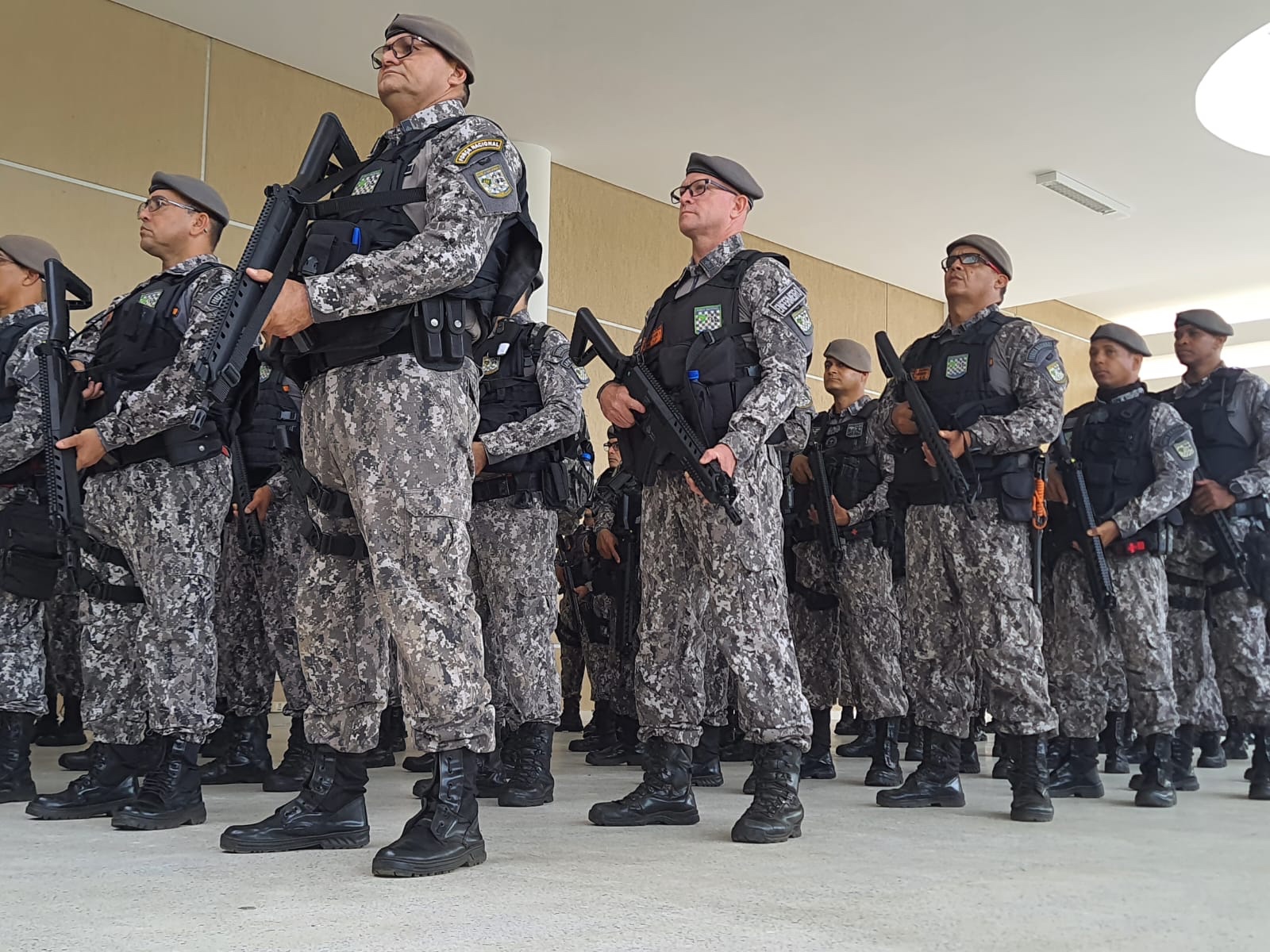 Helicópteros e policias do Ceará e da Paraíba reforçam segurança pública do RN
