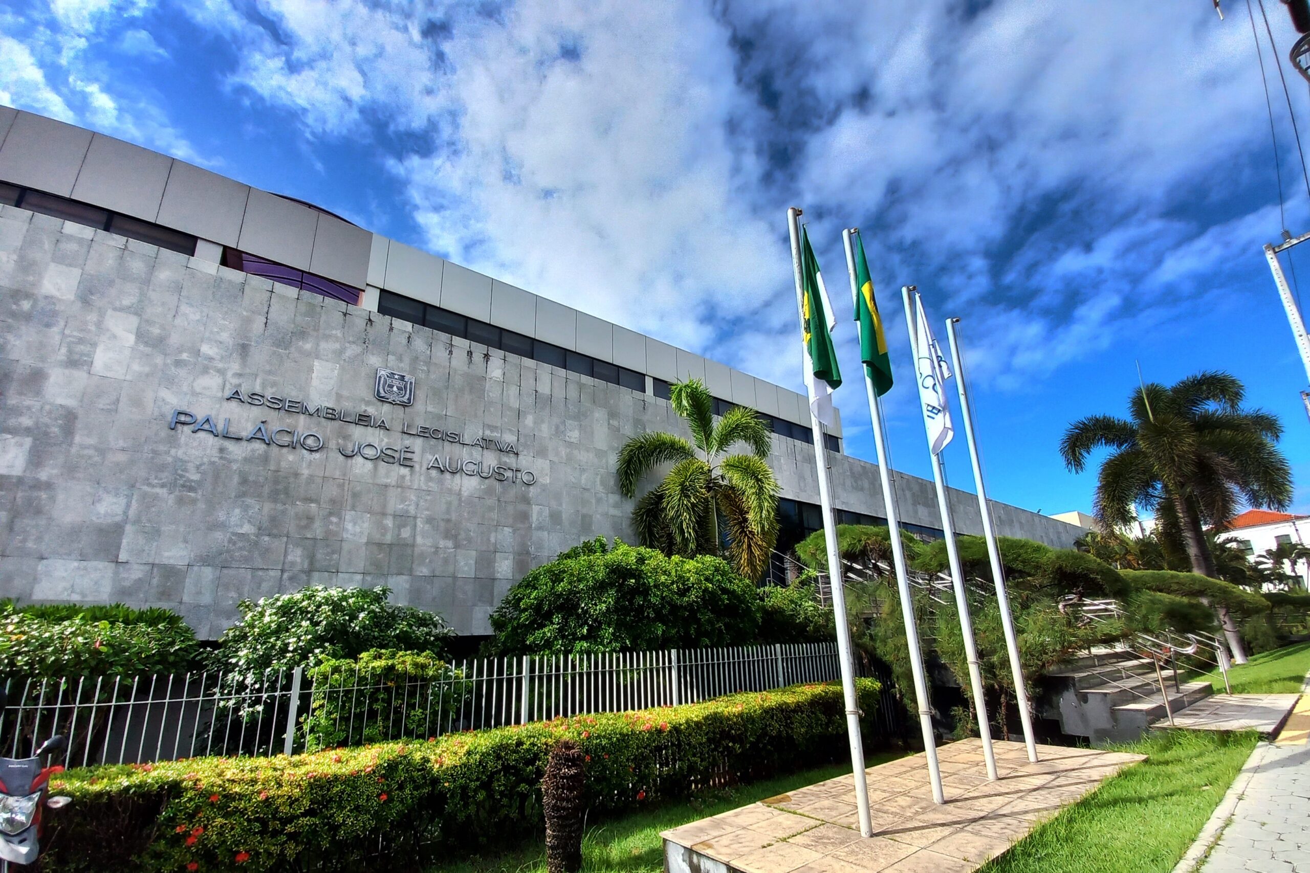 Publicado Edital de Convocação de aprovados no concurso público da ALRN