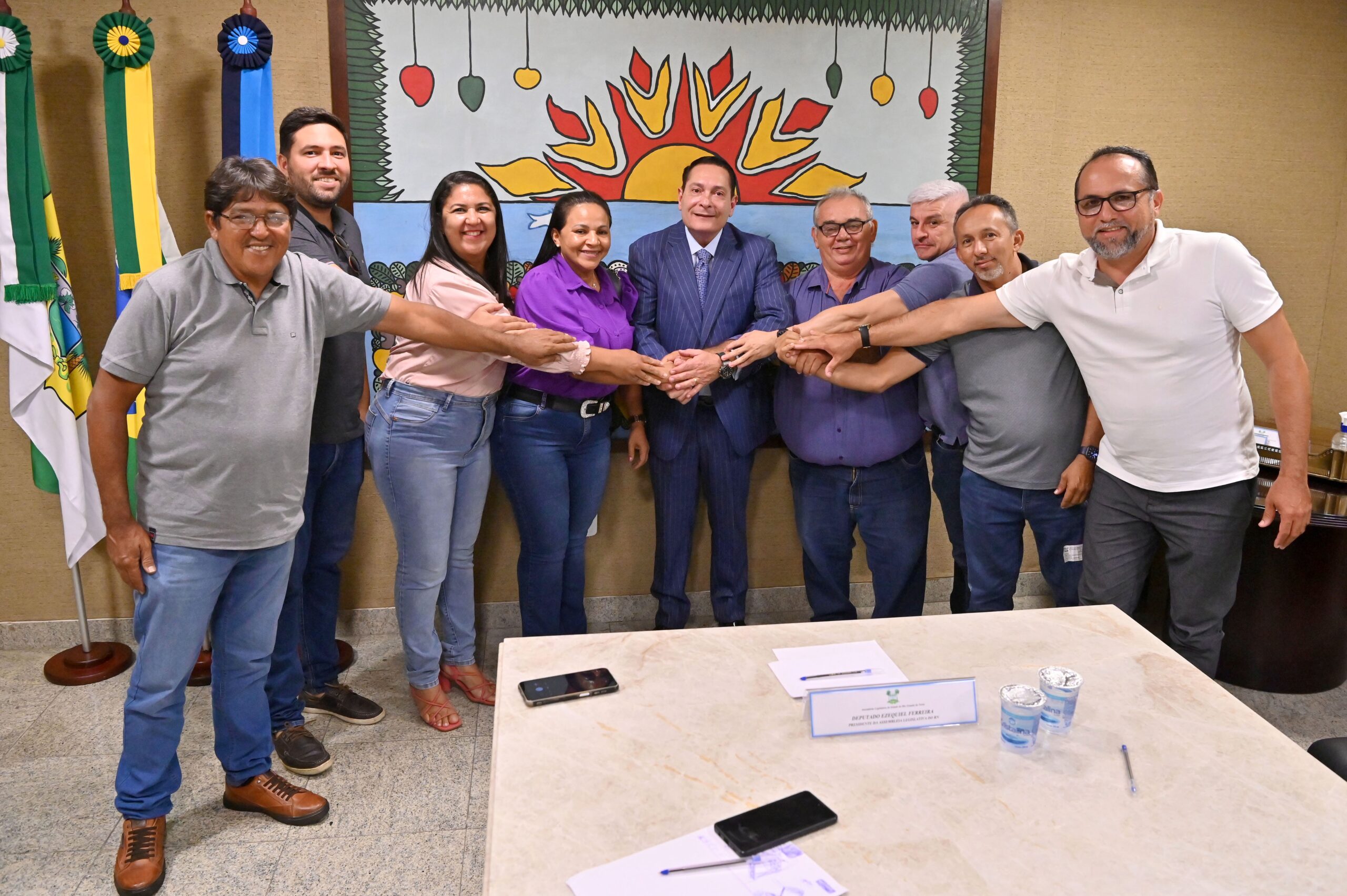 Ações em segurança pautam reunião de Ezequiel com vice-prefeita e vereadores de Pendências