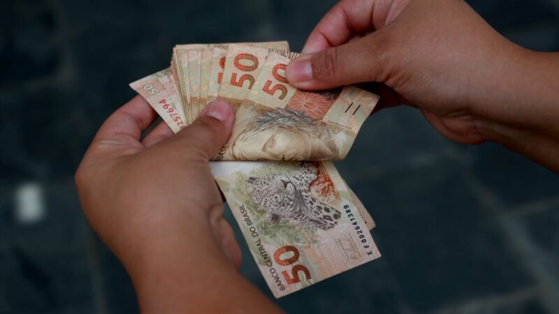 Dois terços dos brasileiros não tem nenhuma reserva financeira