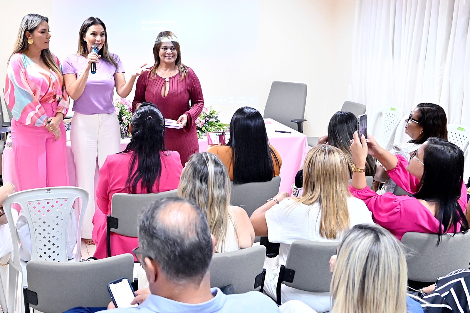 Em evento da Fecam, deputadas defendem maior participação feminina na política