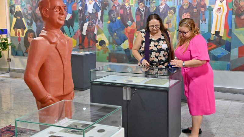 Parentes visitam exposição de Café Filho e destacam lembranças familiares