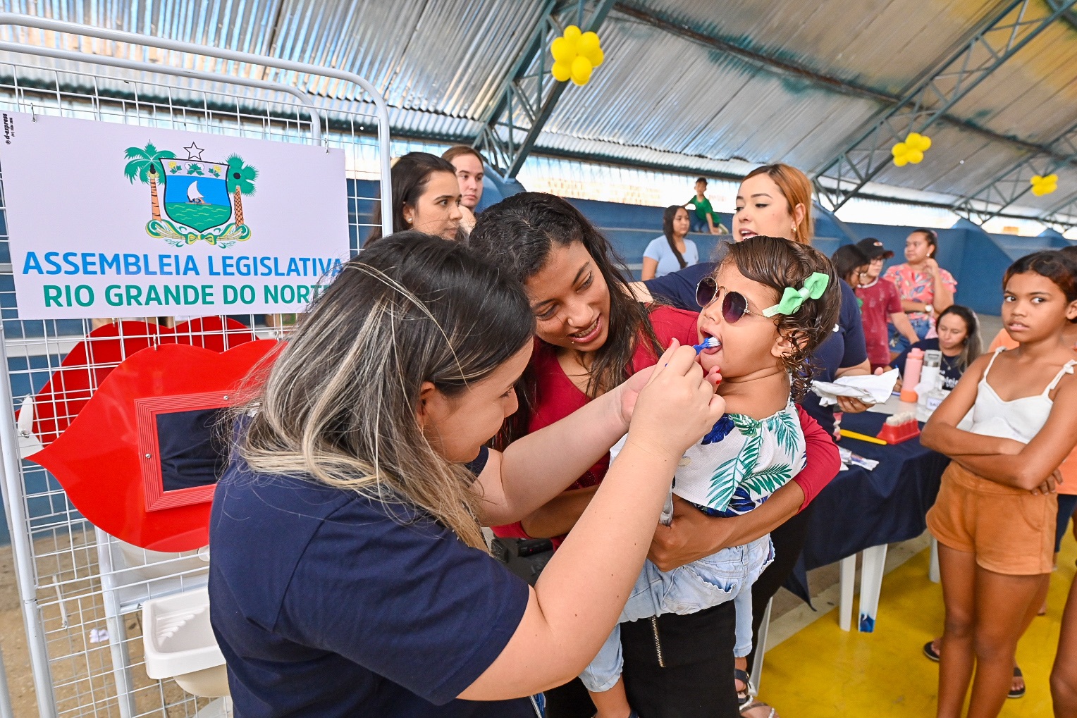 “Assembleia e Você” oferece serviços de saúde, educação e ação social em Tenente Ananias