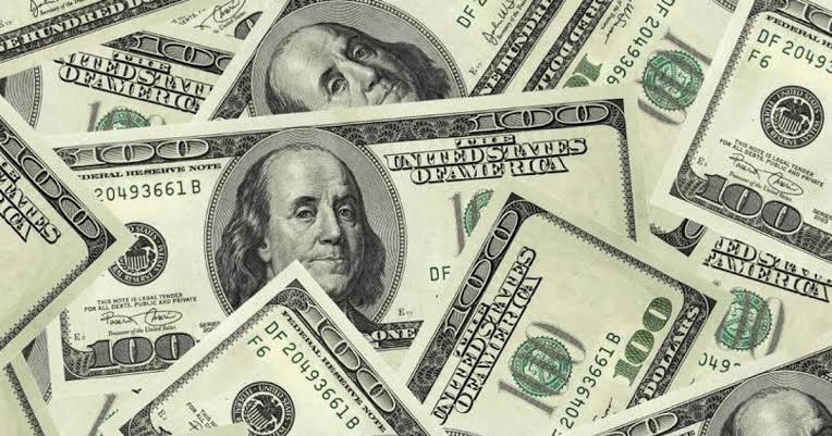 Ibovespa Enfrenta Queda e Dólar Se Aproxima de R$ 6 em Meio a Sobretaxa sobre Importações da China