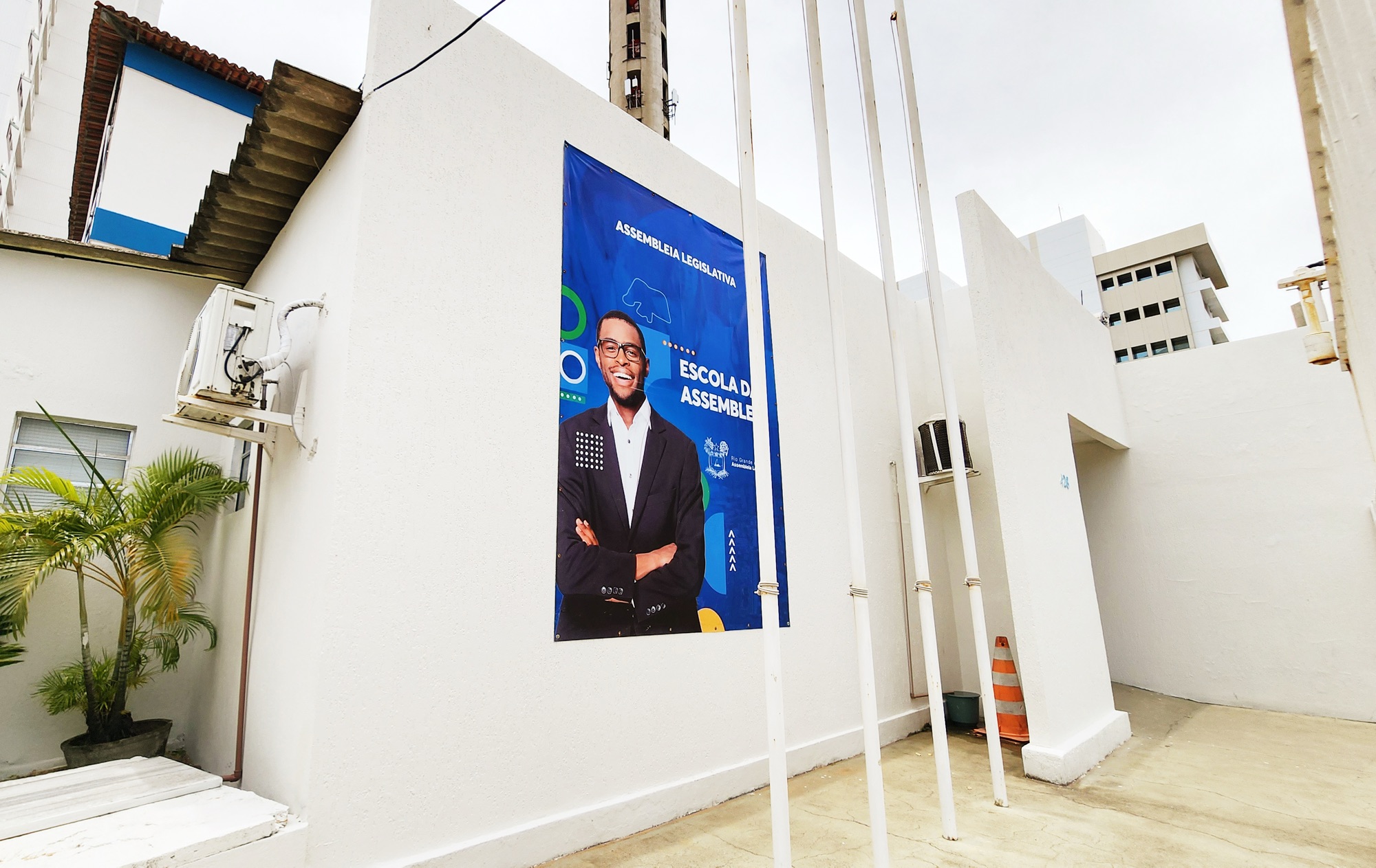 Escolas legislativas têm nova chance para concorrer ao prêmio com prazo até dia 30