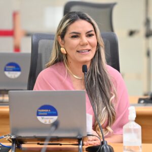 Condenados por homofobia, transfobia ou lesfobia não poderão assumir cargos públicos
