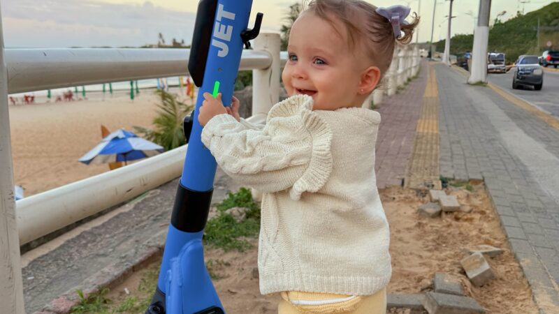 Do morango do amor ao patinete elétrico: Natal e sua eterna busca por uma nova febre