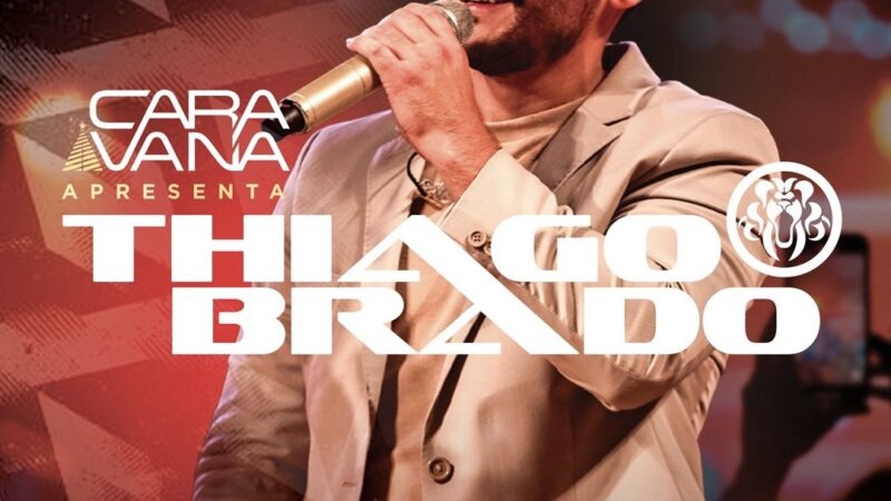 Thiago Brado leva fé e emoção ao Teatro Riachuelo em espetáculo da Caravana Natal Feliz