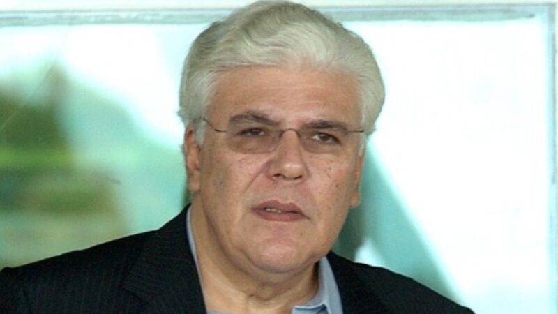 Ex-governador Fernando Freire volta a ser internado após complicação com prótese no fêmur
