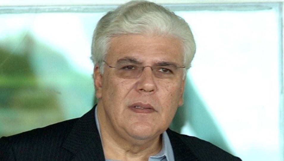 Ex-governador Fernando Freire volta a ser internado após complicação com prótese no fêmur