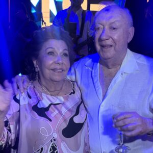 Aniversário de Denise Gaspar em Jacumã reúne nomes da política potiguar