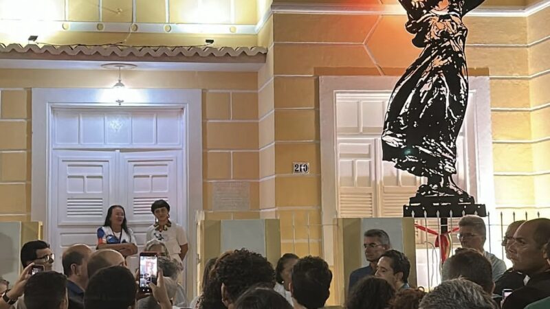 Acari eterniza Titina Medeiros em noite de emoção e memória no antigo Tomaz de Araújo