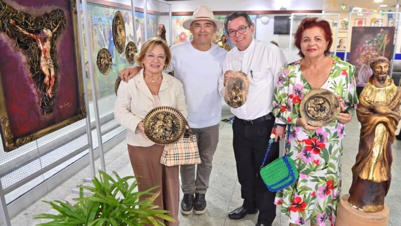Arte sacra ganha espaço na Assembleia com exposição do artesão Aldo Rodrigues